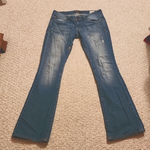 Low-rise flare jeans